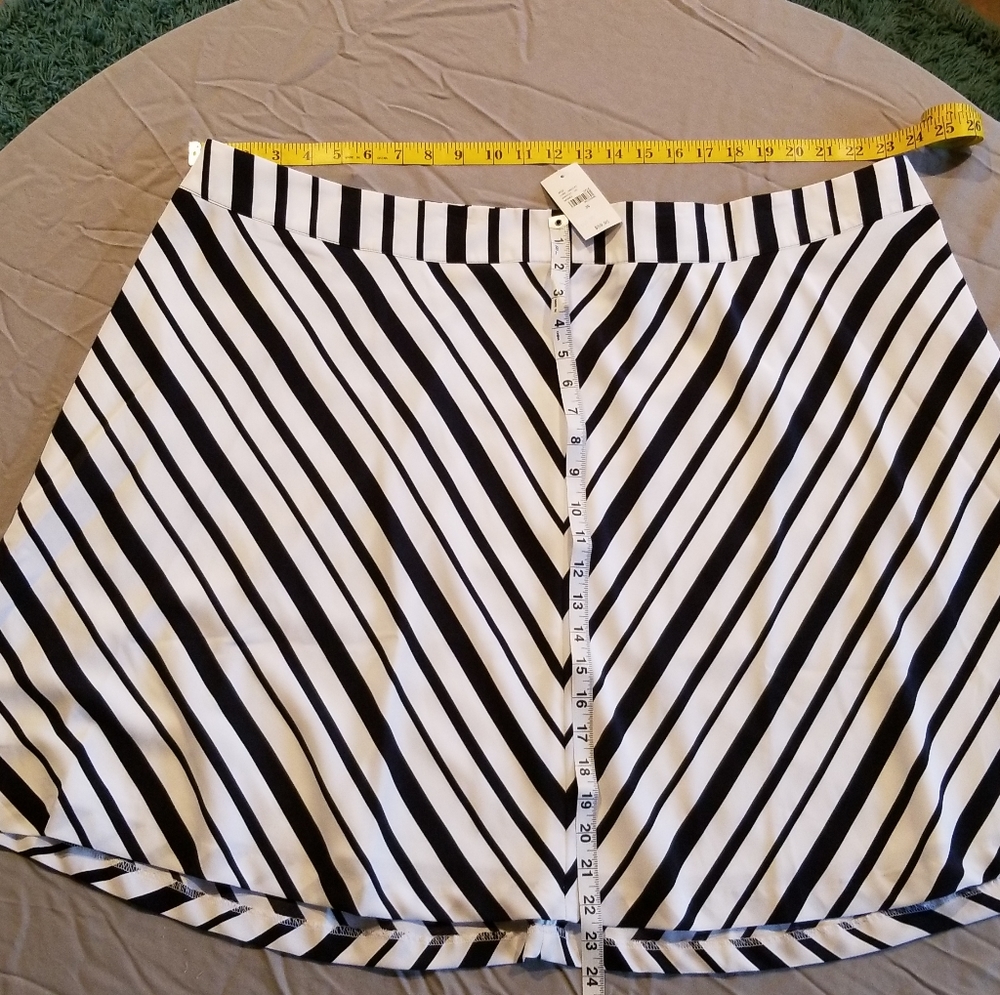 🆕 skirt